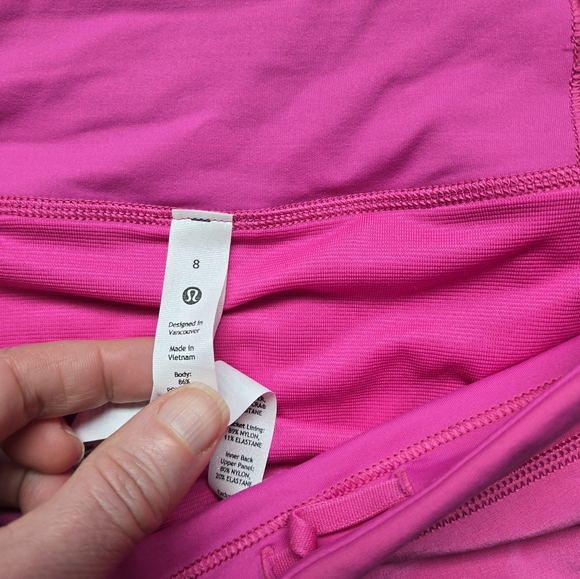 Lululemon Speed up Shorts 2.5" sz 8 Pink - Picture 2 of 4